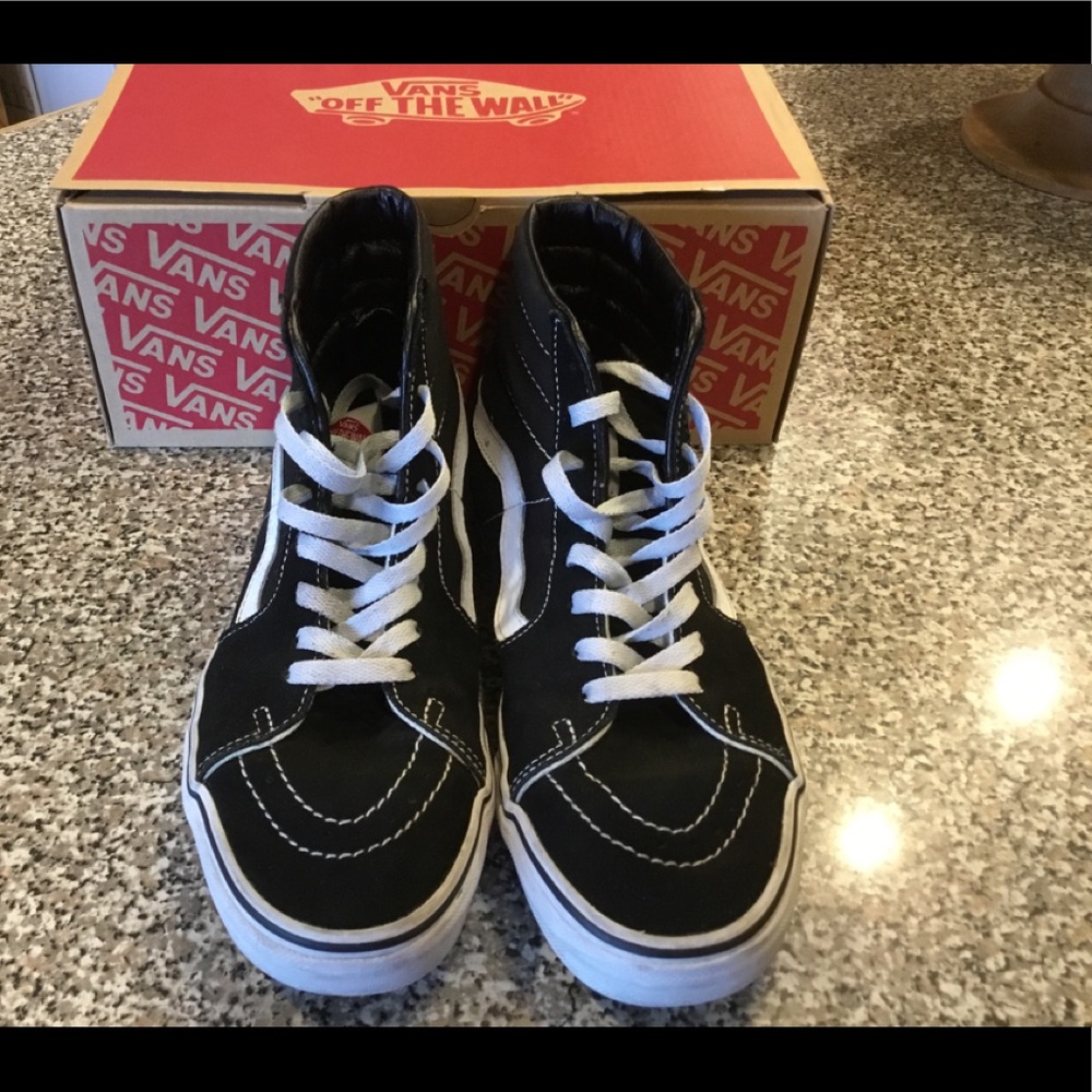 EUC VANS Hightop Unisex Tennis Black